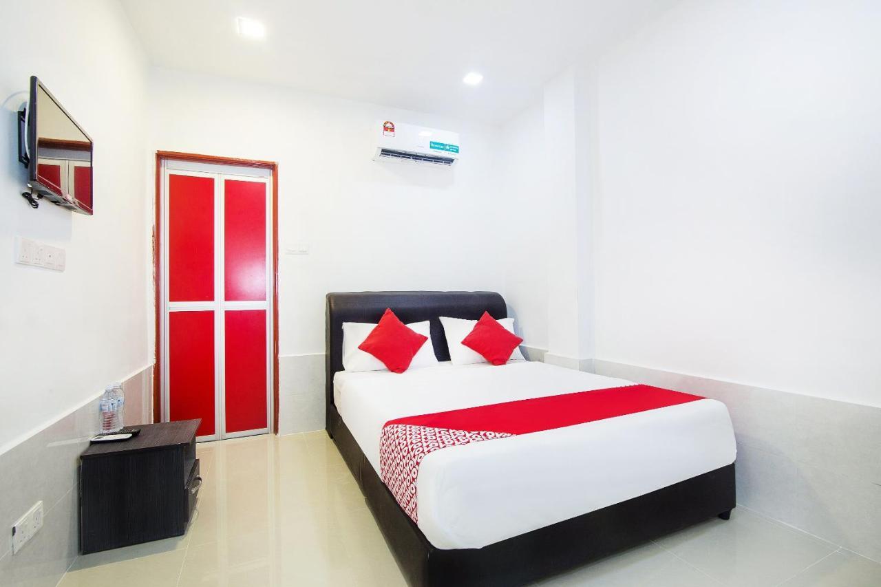 Super Oyo 414 Adiff Palace Hotel 2*