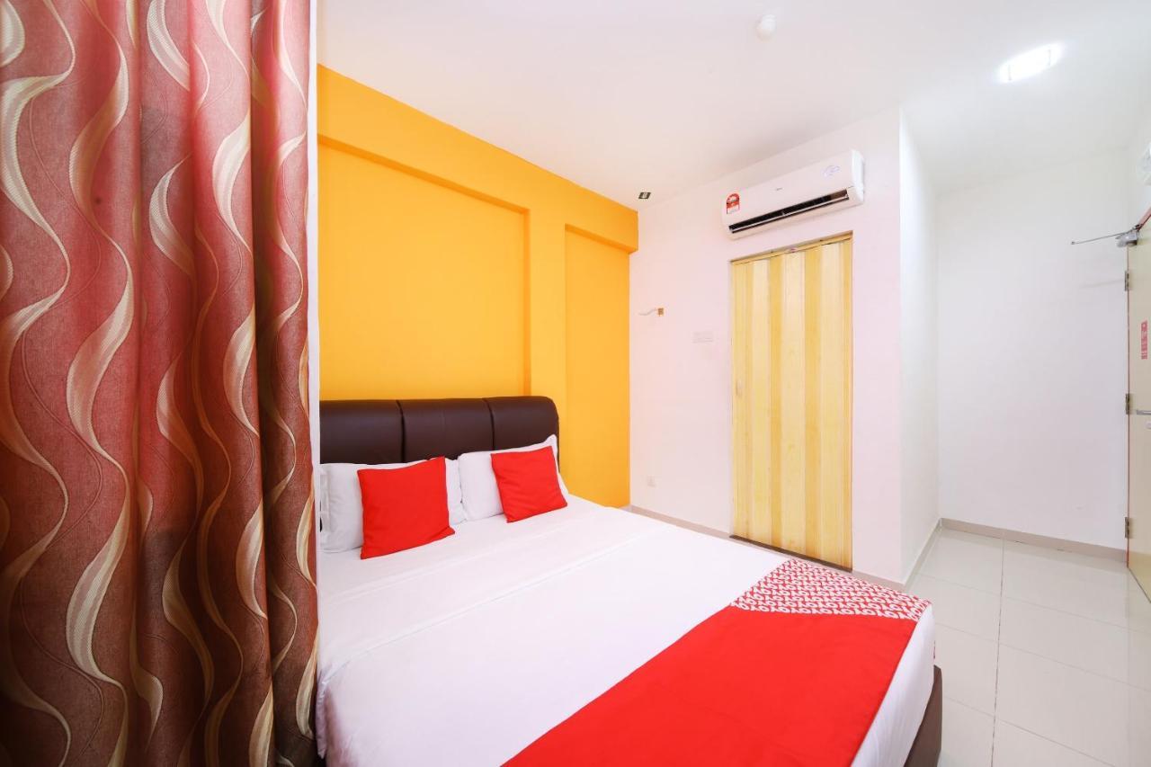 Hotel Super Oyo 414 Adiff Palace Sepang