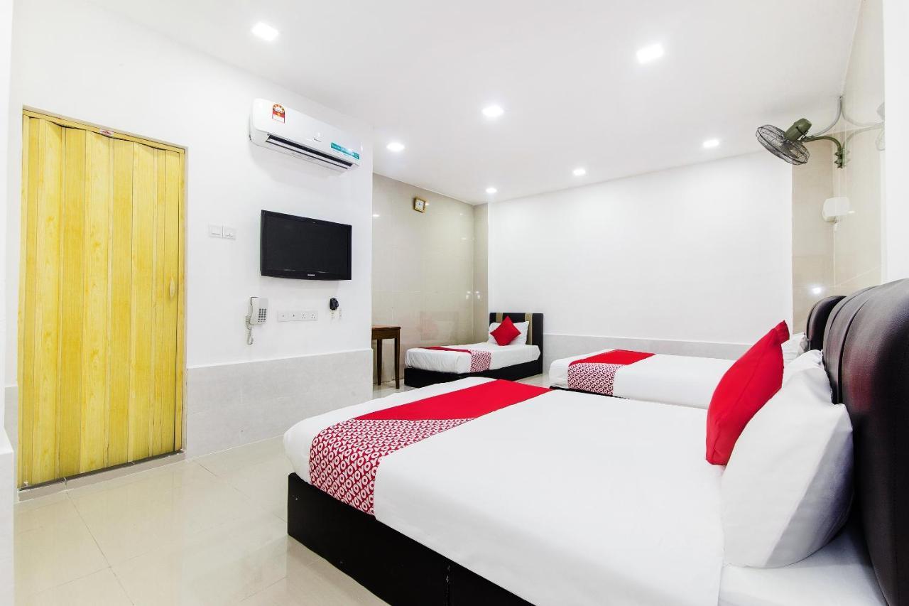 Super Oyo 414 Adiff Palace Hotel 2*