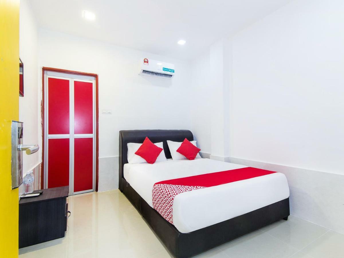 Super Oyo 414 Adiff Palace Hotel 2*