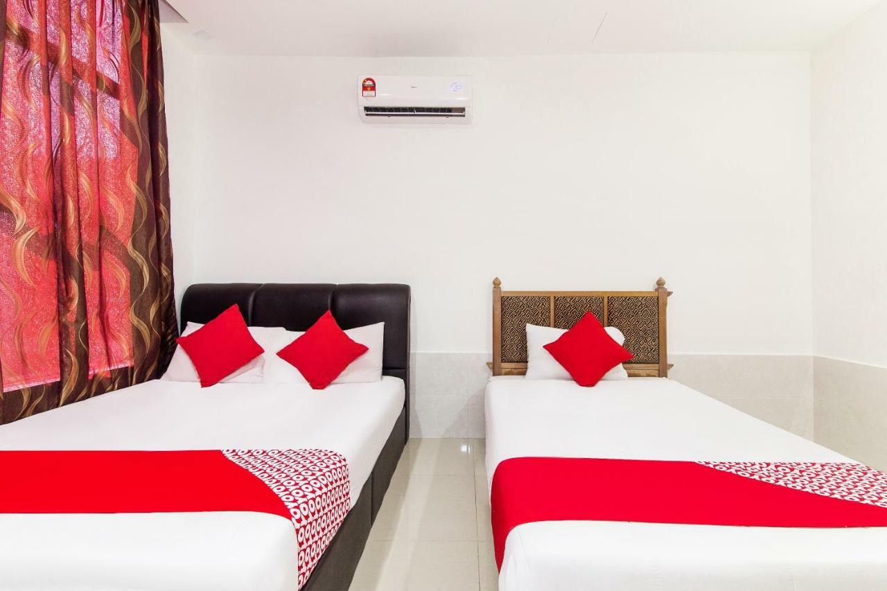 Hotel Super Oyo 414 Adiff Palace Sepang